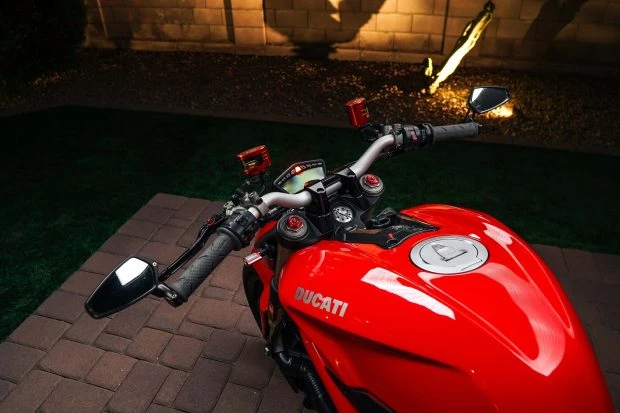 2014 Ducati Streetfighter - Image 4 of 6