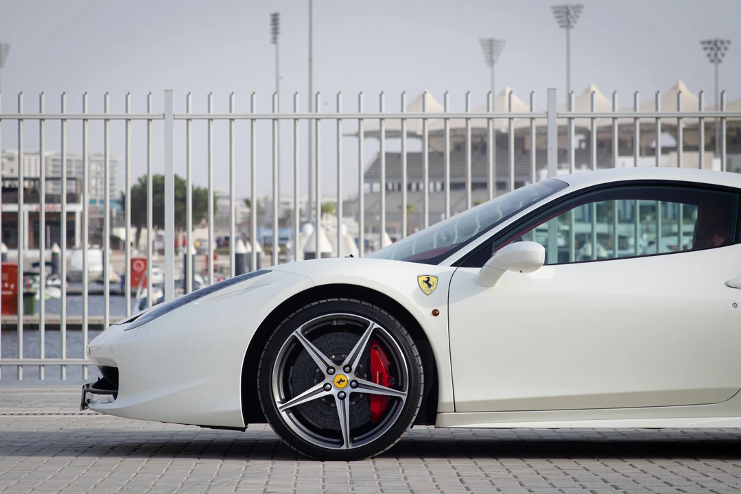 2014 Ferrari 458 Italia - Image 26 of 31