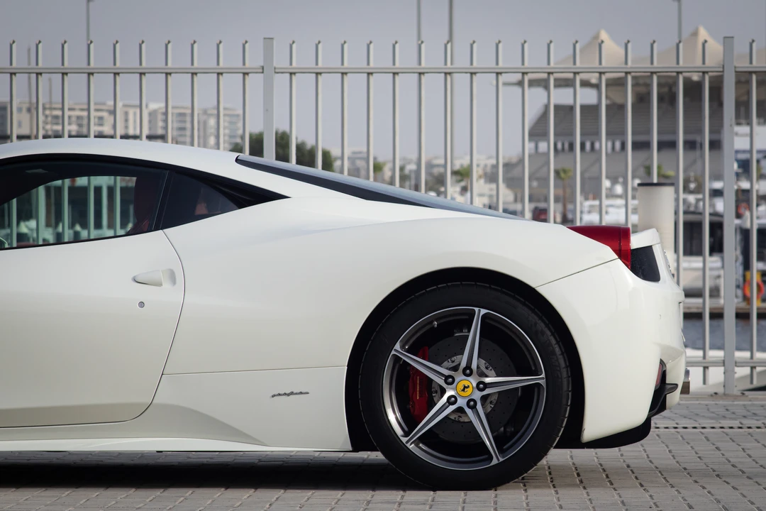 2014 Ferrari 458 Italia - Image 27 of 31