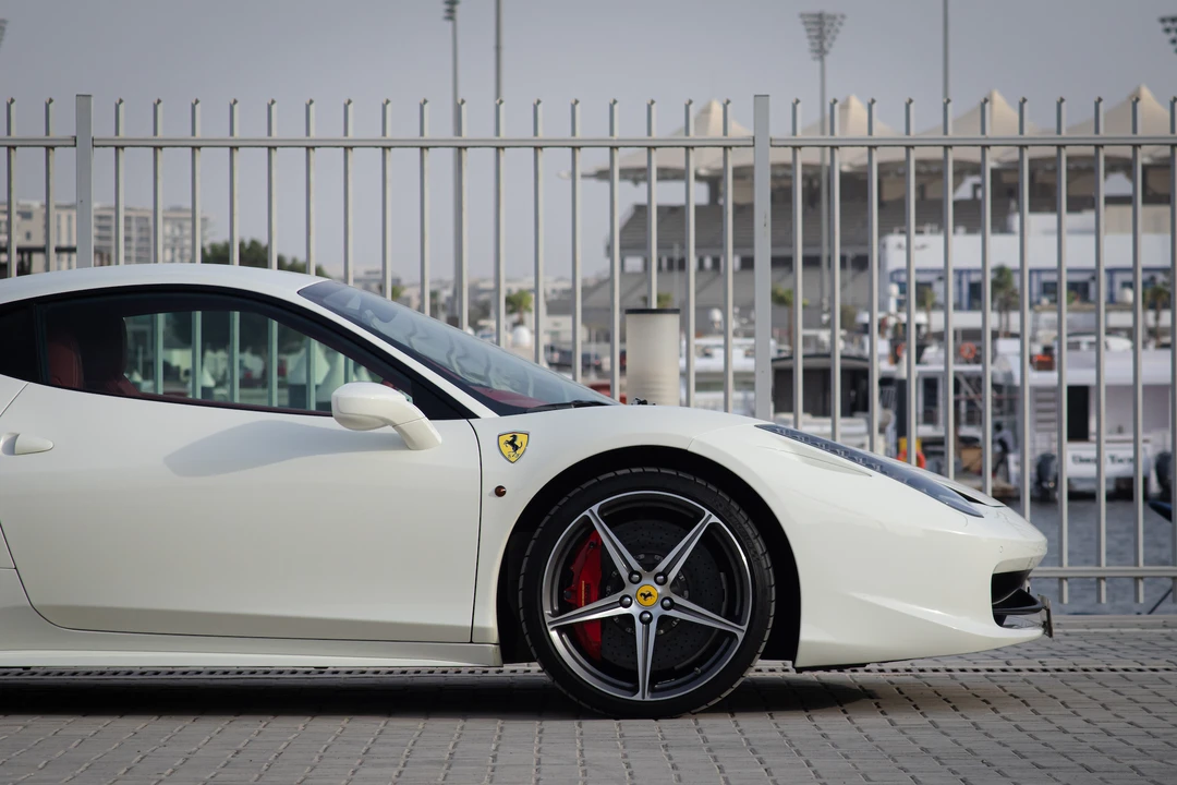 2014 Ferrari 458 Italia - Image 29 of 31
