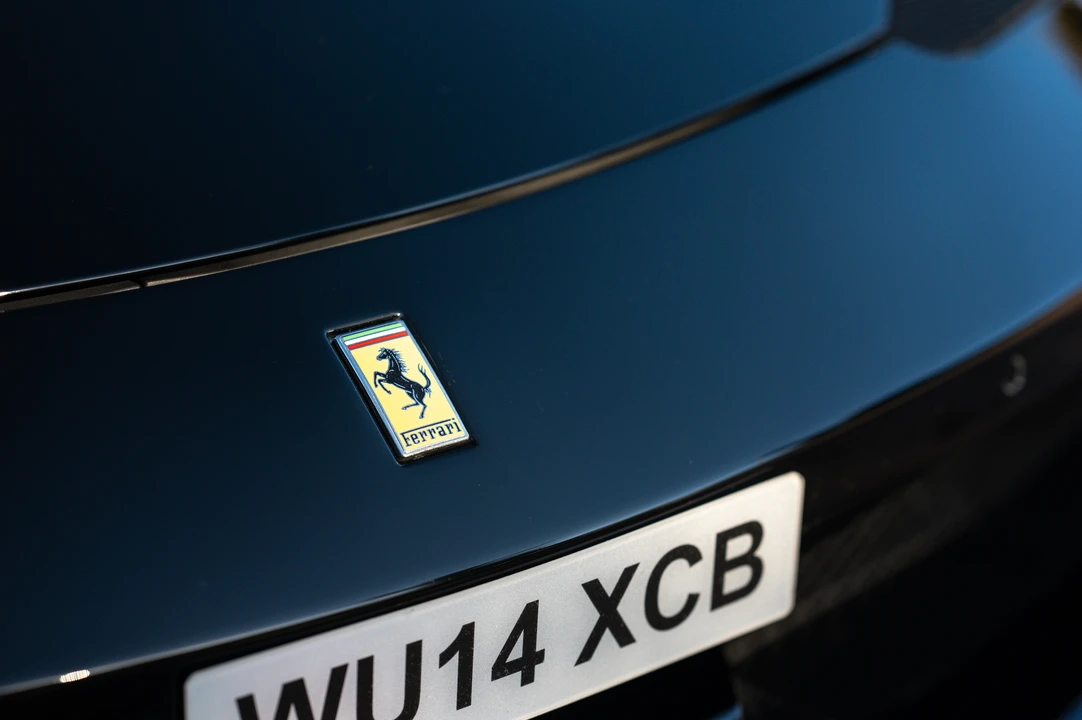 2014 Ferrari 458 Speciale - Image 25 of 31