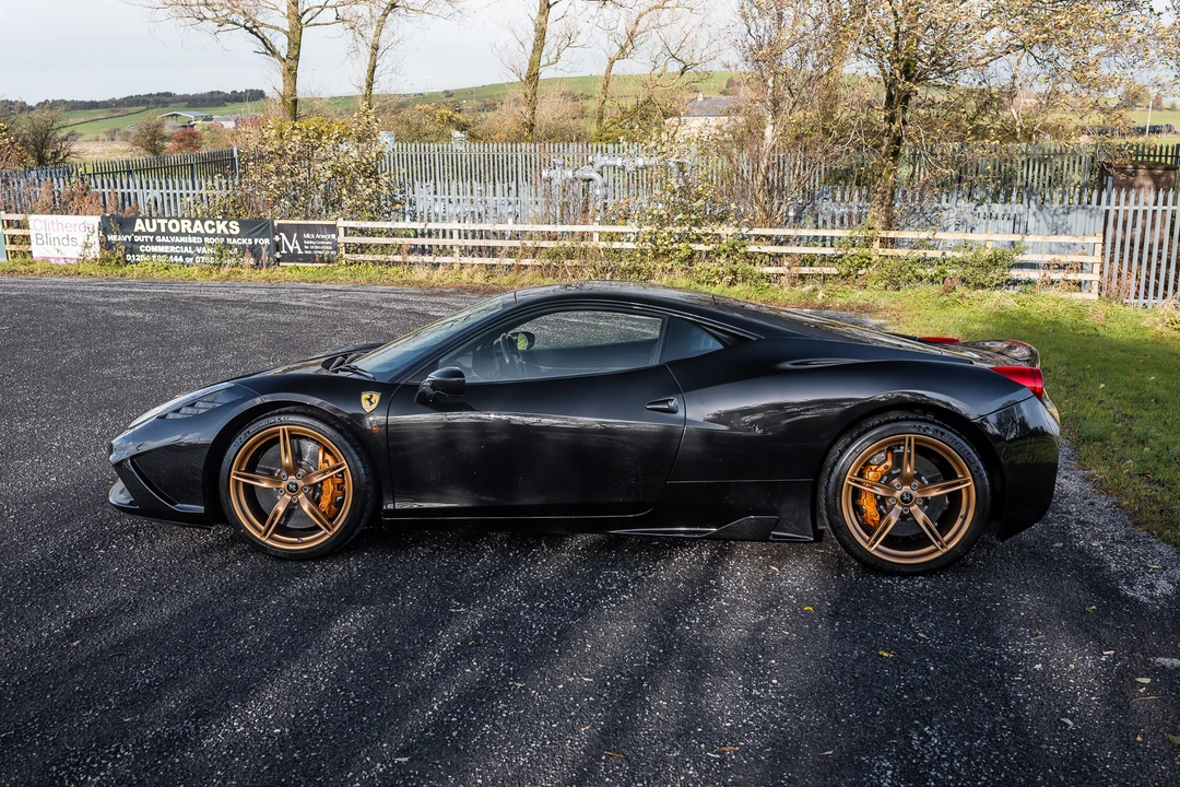 2014 Ferrari 458 Speciale - Image 13 of 31