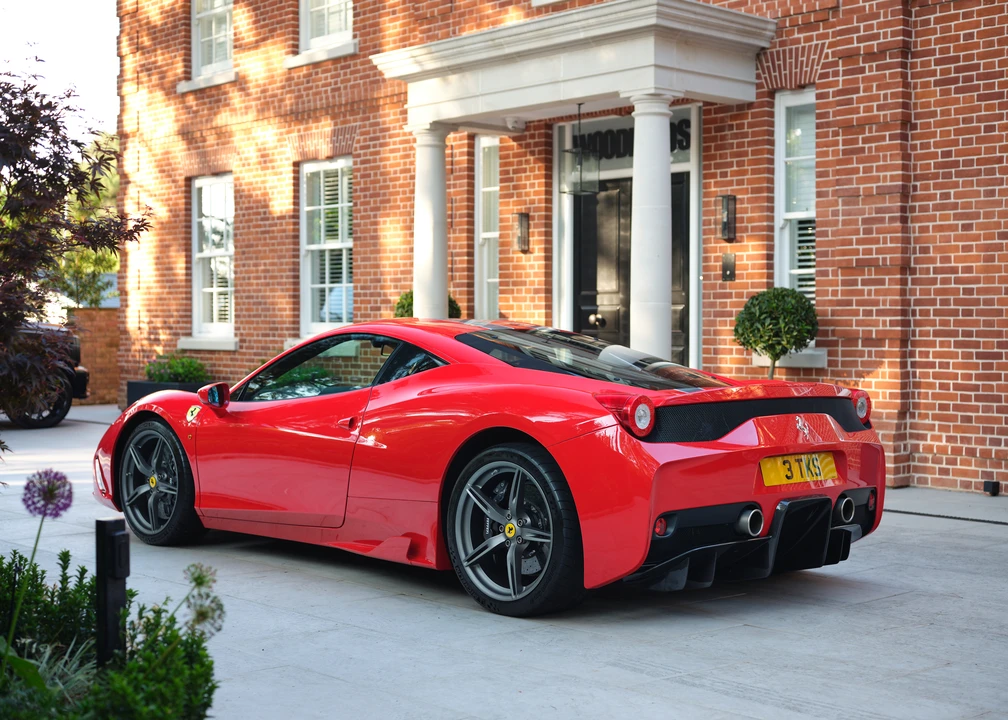 2014 Ferrari 458 Speciale - Image 10 of 31