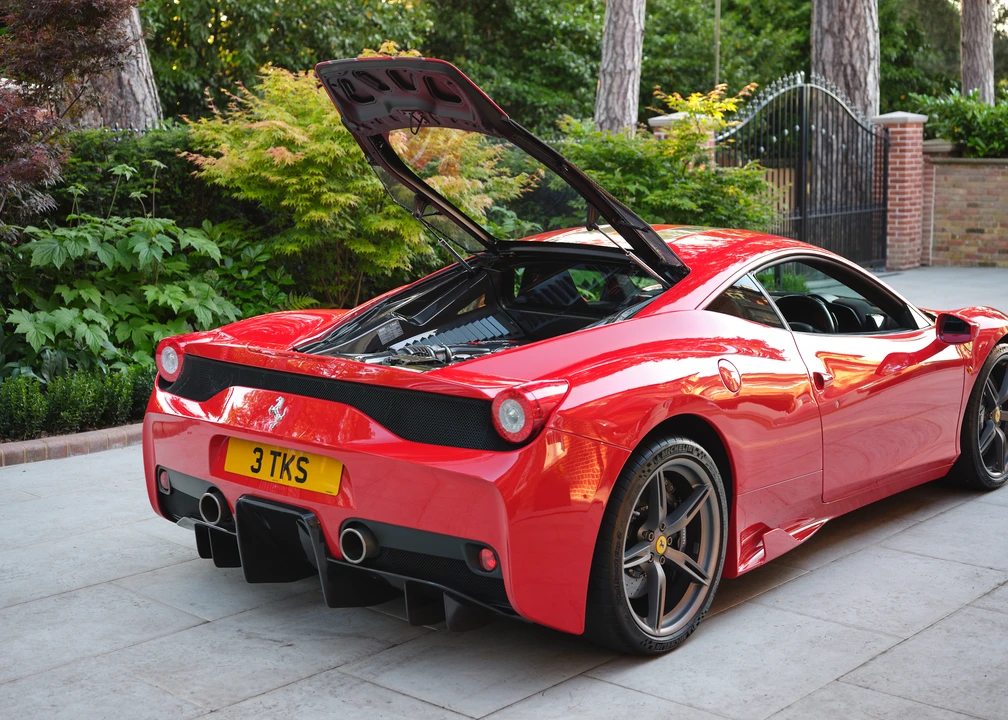 2014 Ferrari 458 Speciale - Image 12 of 31