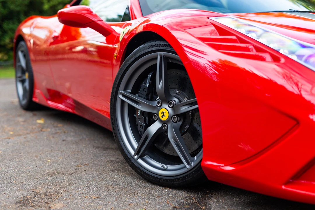 2014 Ferrari 458 Speciale - Image 19 of 31