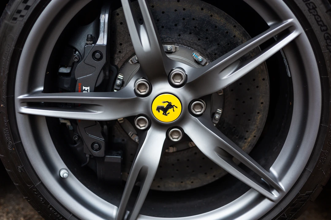 2014 Ferrari 458 Speciale - Image 24 of 31