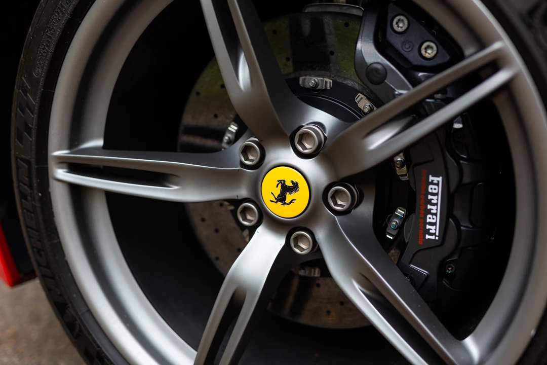 2014 Ferrari 458 Speciale - Image 28 of 31