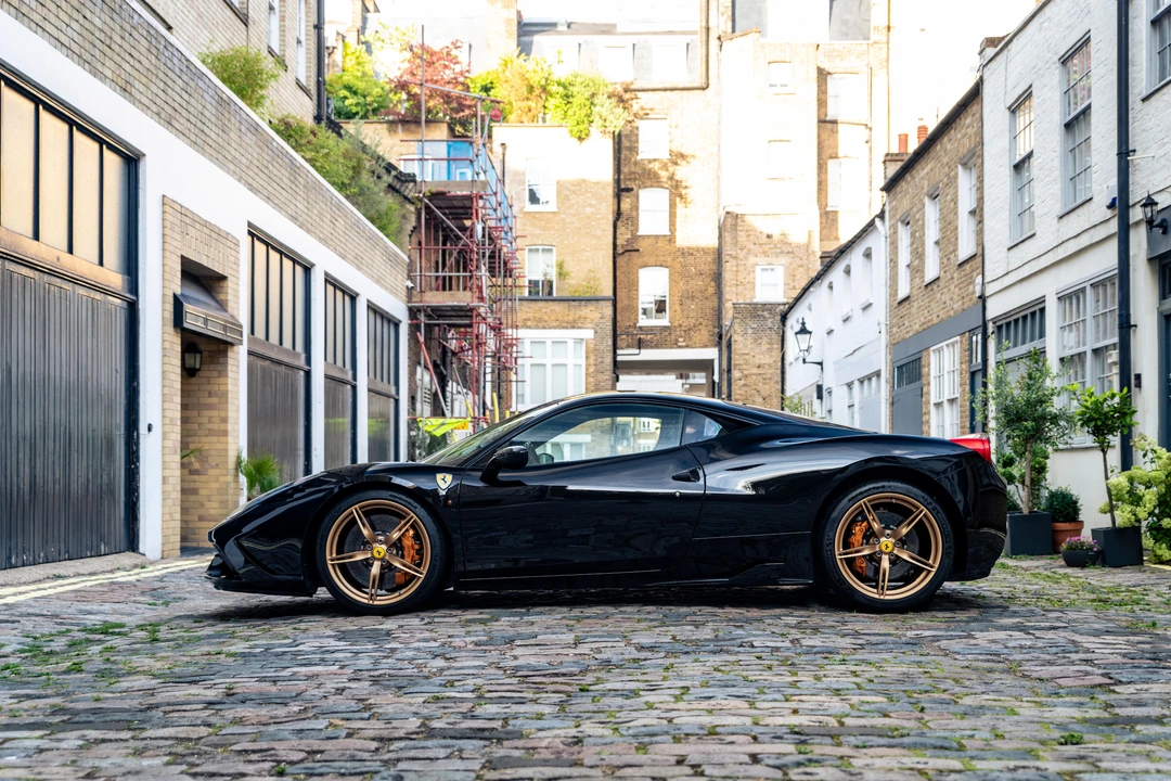 2014 Ferrari 458 Speciale - Image 9 of 31