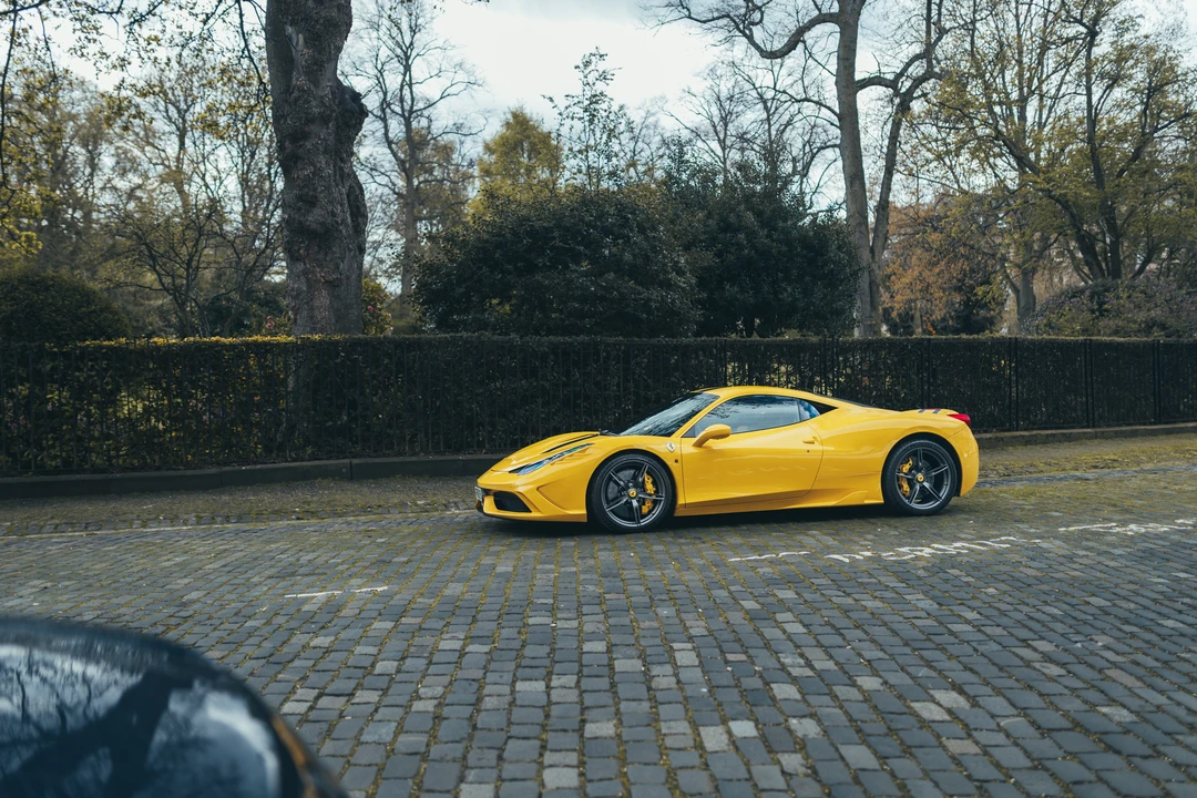 2014 Ferrari 458 Speciale - Image 17 of 31