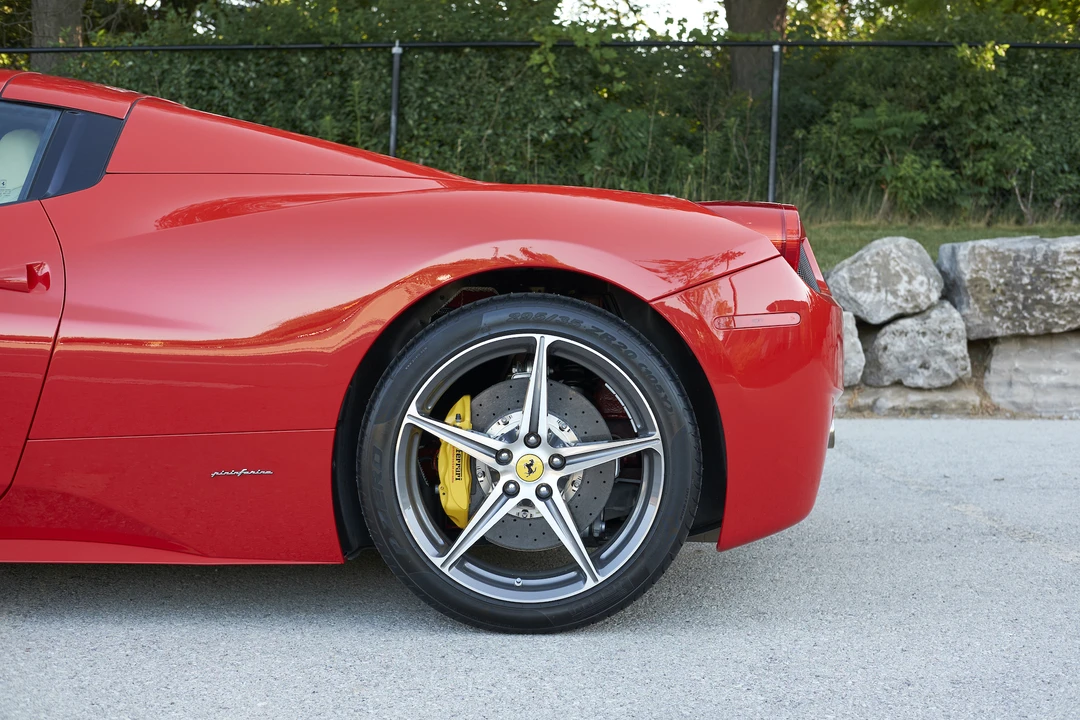2014 Ferrari 458 Spider - Image 14 of 31