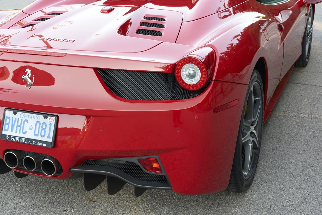 2014 Ferrari 458 Spider - Image 22 of 31