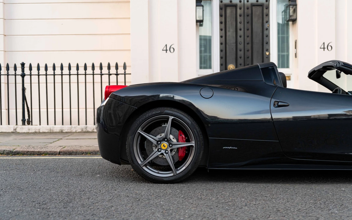 2014 Ferrari 458 Spider - Image 21 of 31