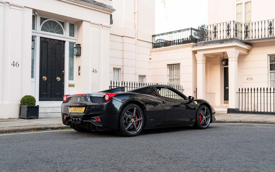 2014 Ferrari 458 Spider - Image 17 of 31