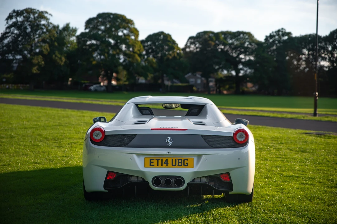 2014 Ferrari 458 Spider - Image 15 of 31