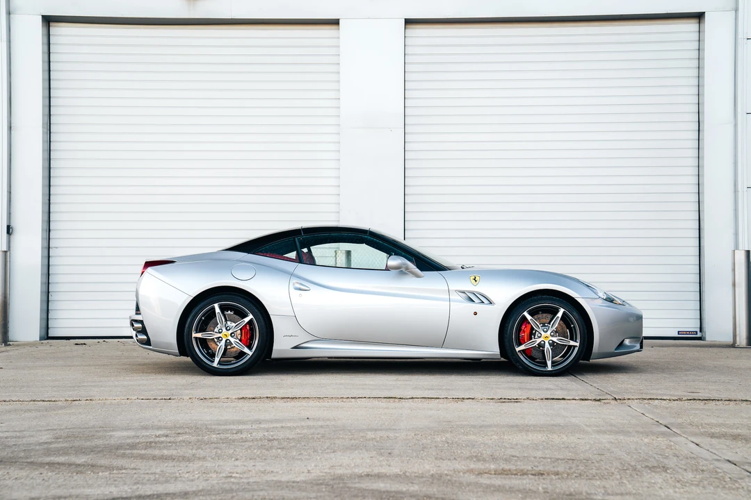 2014 Ferrari California 30 - Image 24 of 31