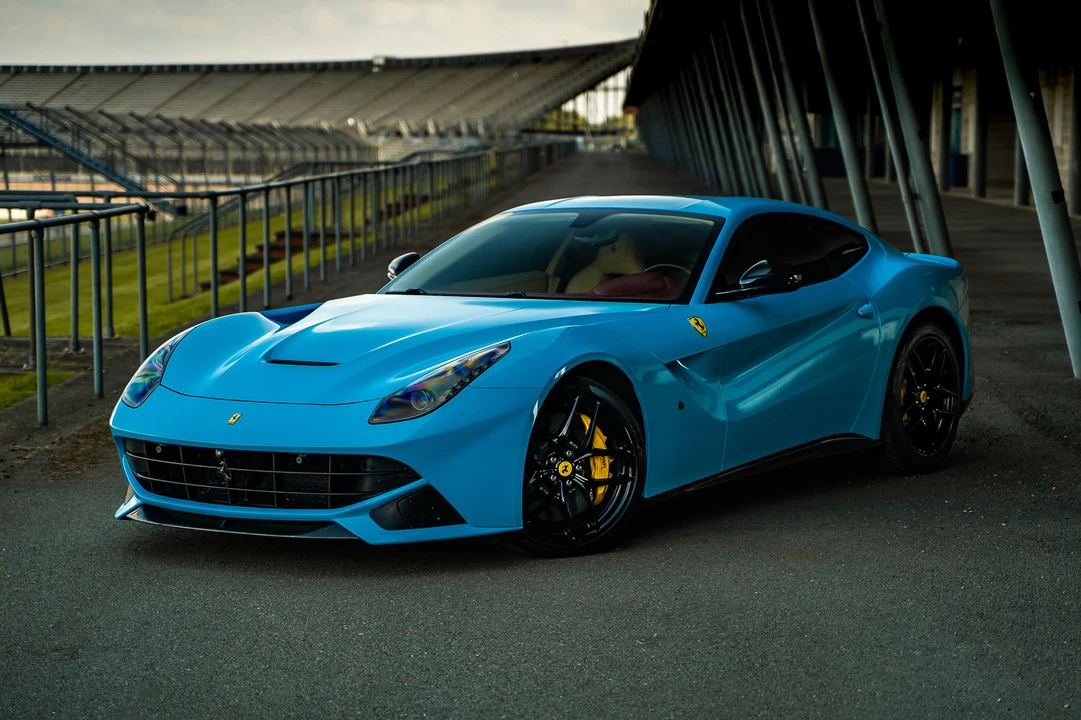 2014 Ferrari F12berlinetta - Image 2 of 31