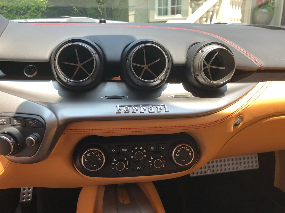 2014 Ferrari F12berlinetta - Image 17 of 23