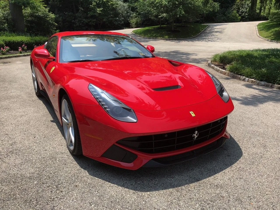 2014 Ferrari F12berlinetta - Image 2 of 23