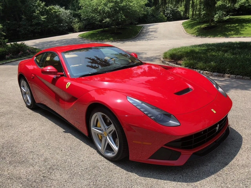 2014 Ferrari F12berlinetta - Image 3 of 23