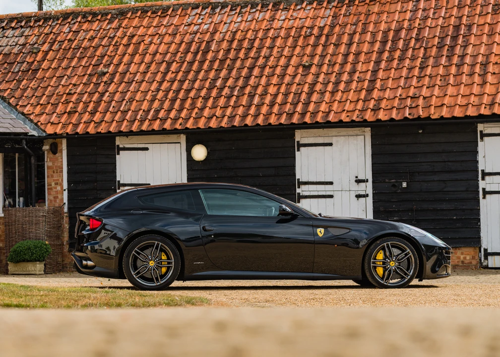 2014 Ferrari FF - Image 8 of 31