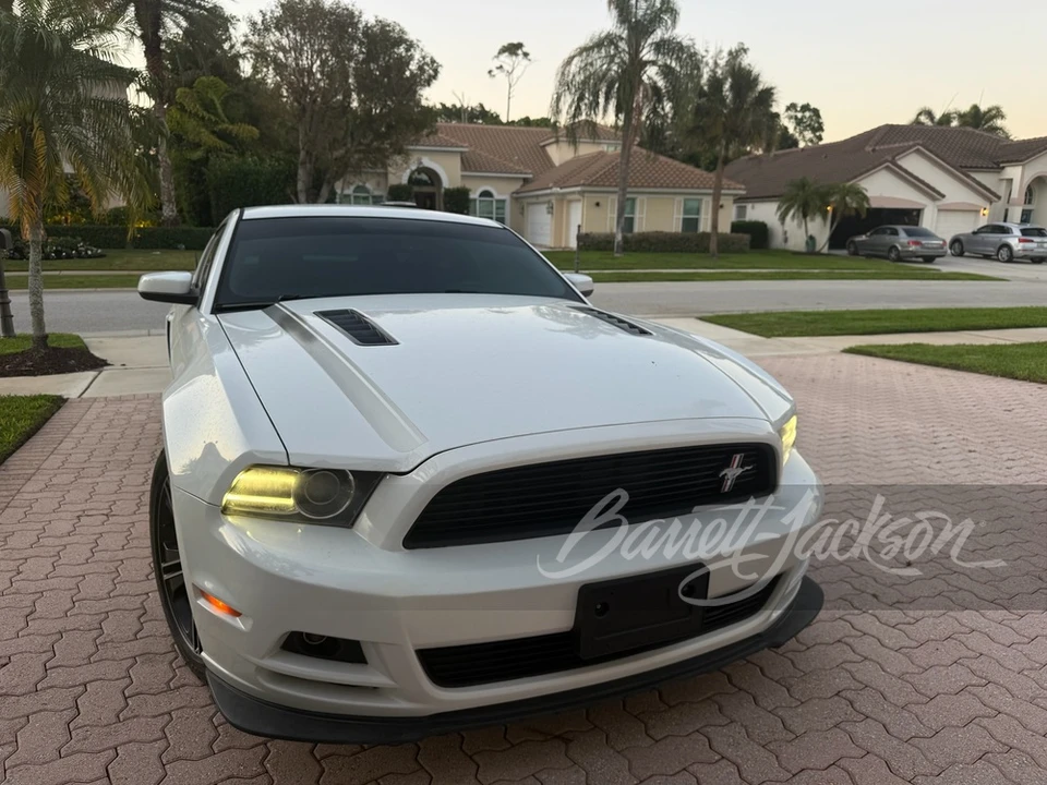 2014 Ford S197 Mustang GT - Image 8 of 11