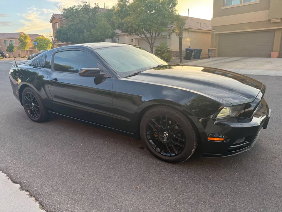2014 Ford S197 Mustang - Image 4 of 12