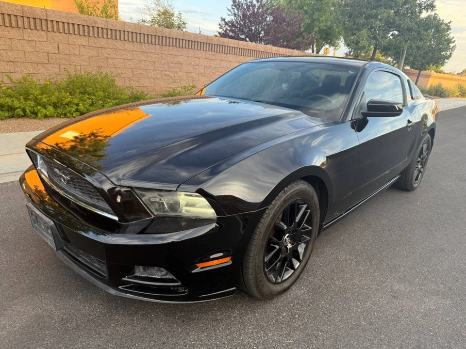 2014 Ford S197 Mustang - Image 2 of 12