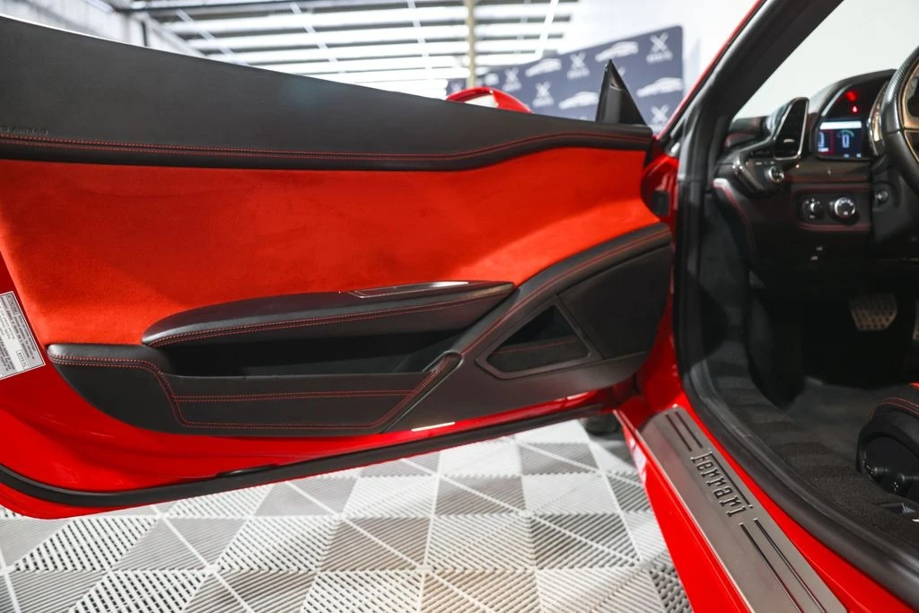 2014 Ferrari 458 Italia - Image 31 of 31