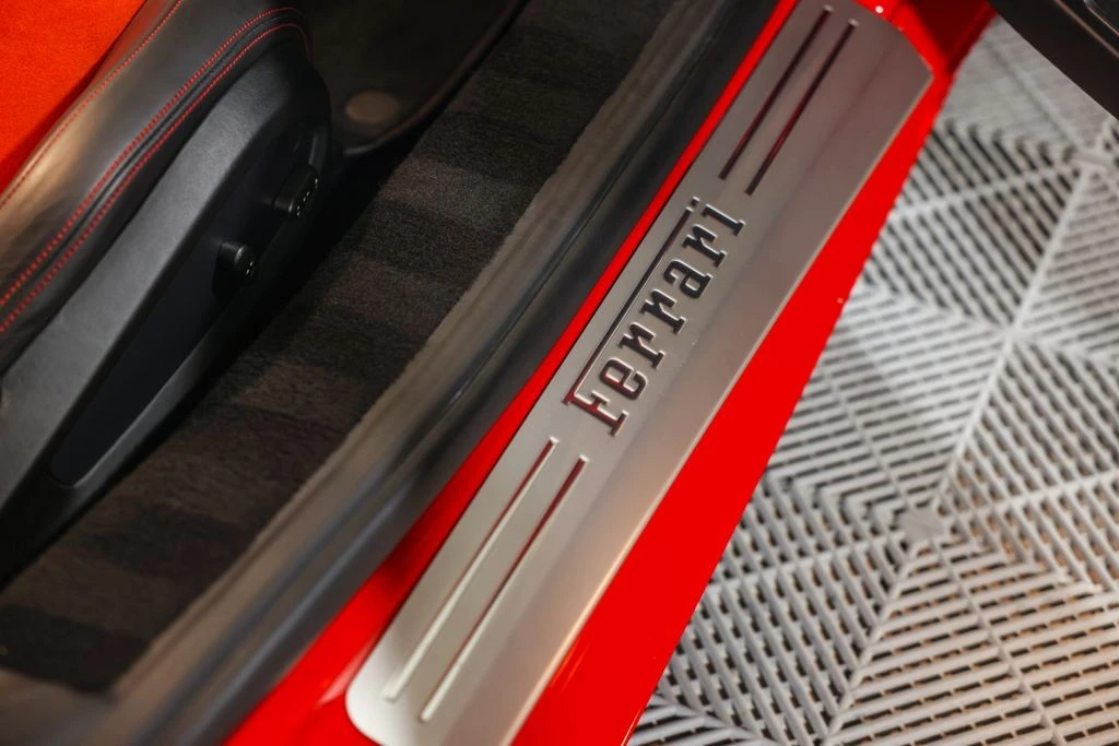 2014 Ferrari 458 Italia - Image 26 of 31