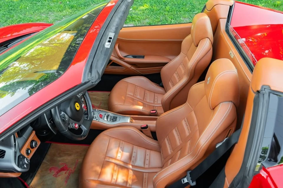 2014 Ferrari 458 Spider - Image 11 of 13