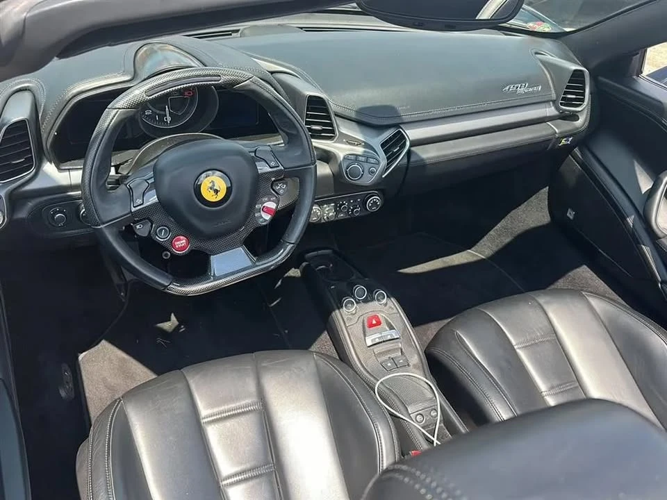 2014 Ferrari 458 Italia - Image 7 of 8