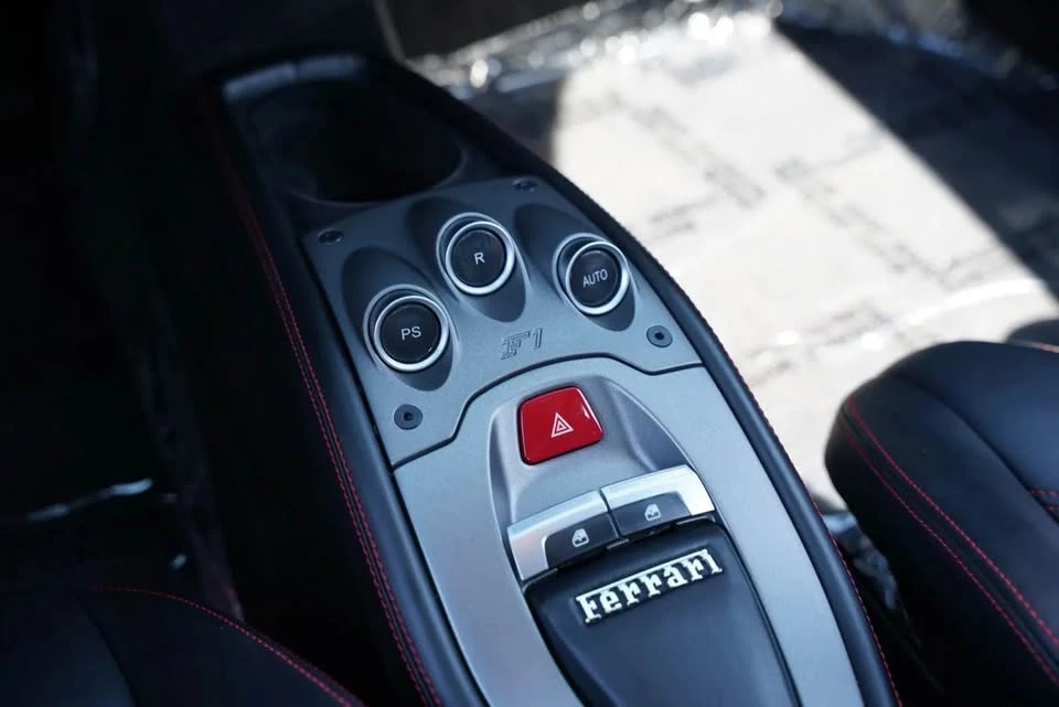 2014 Ferrari 458 Italia - Image 13 of 20