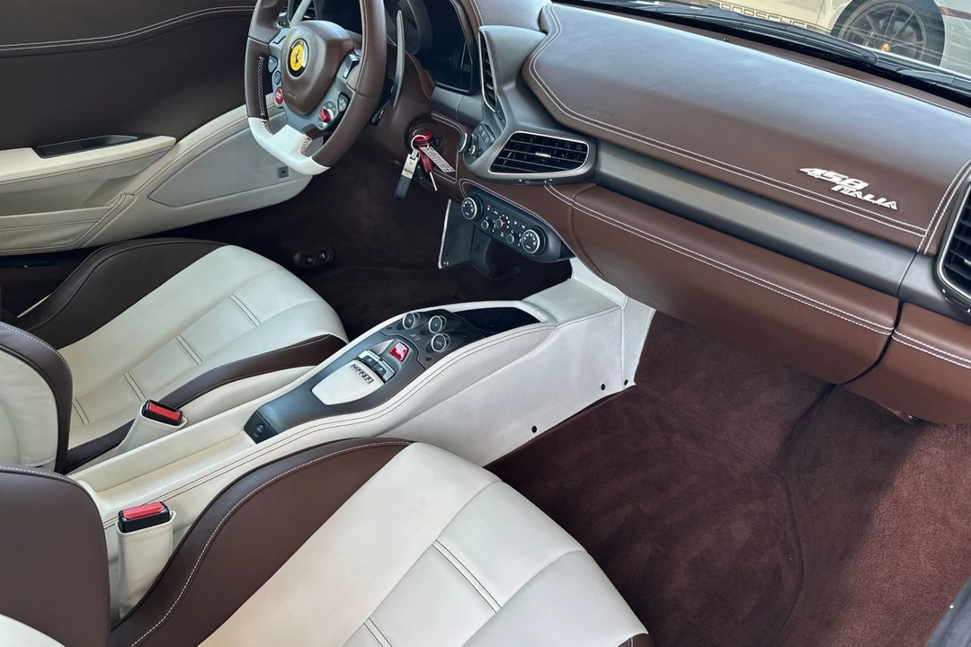 2014 Ferrari 458 Italia - Image 16 of 31