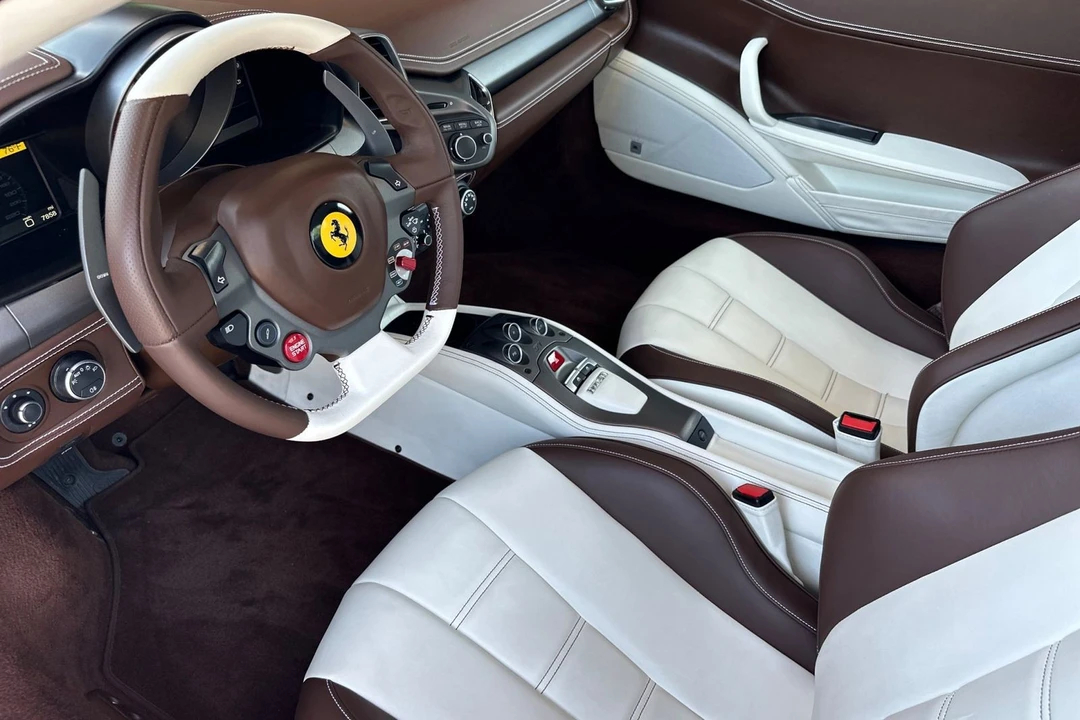 2014 Ferrari 458 Italia - Image 4 of 31