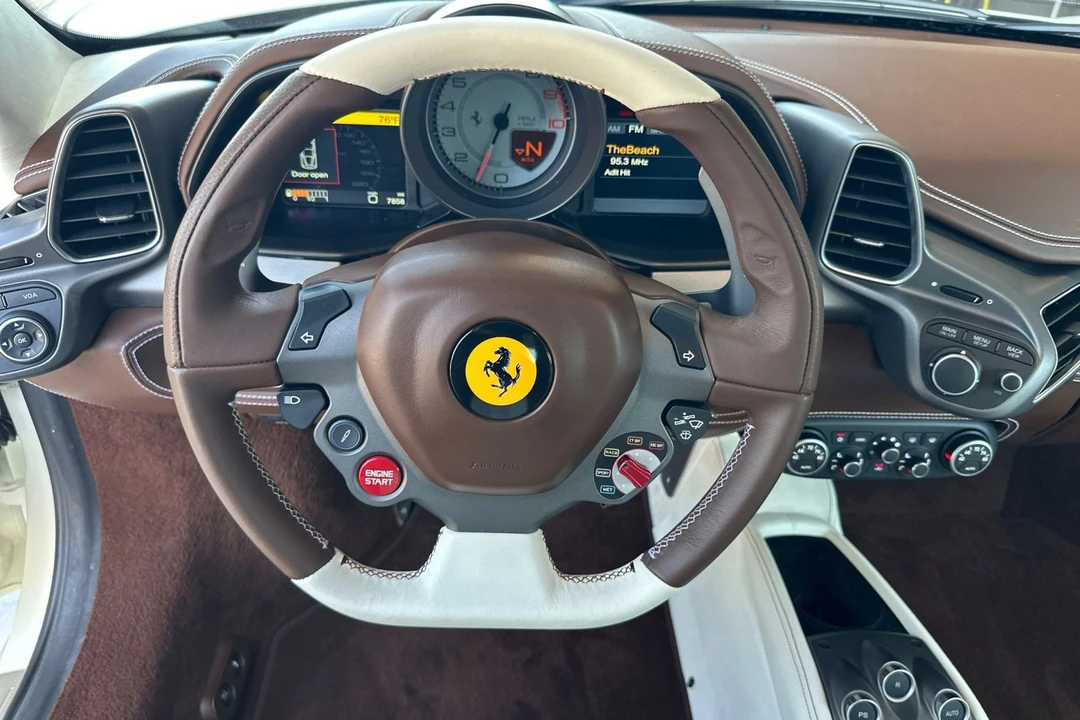 2014 Ferrari 458 Italia - Image 15 of 31