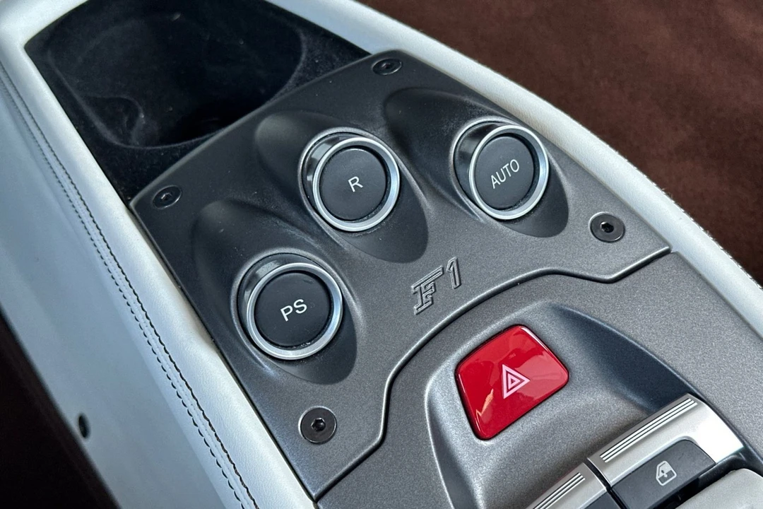 2014 Ferrari 458 Italia - Image 25 of 31