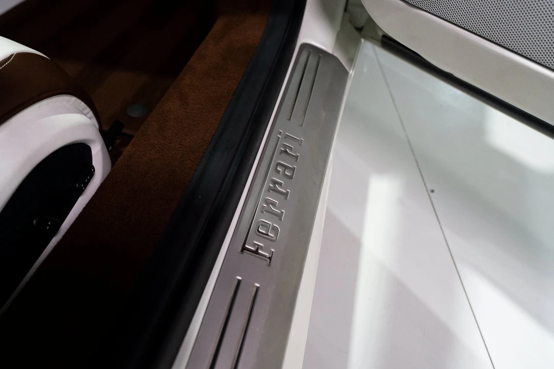 2014 Ferrari 458 - Image 24 of 31