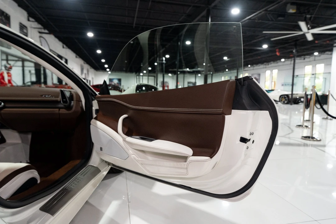 2014 Ferrari 458 - Image 26 of 31