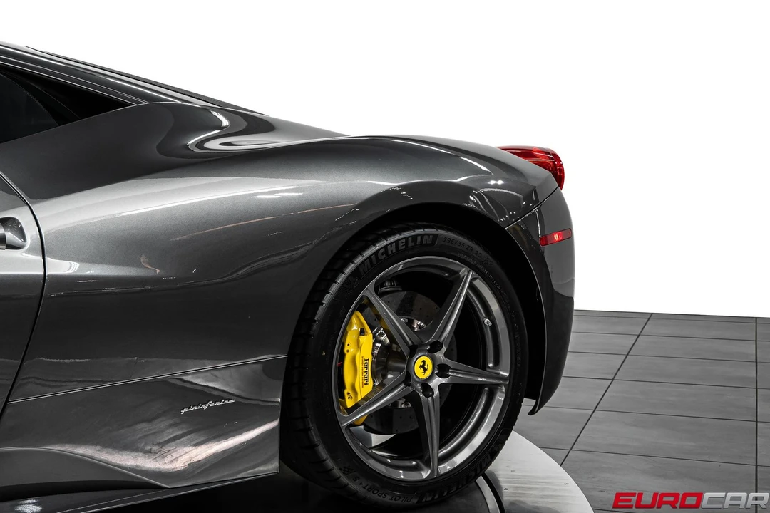 2014 Ferrari 458 Italia - Image 15 of 31