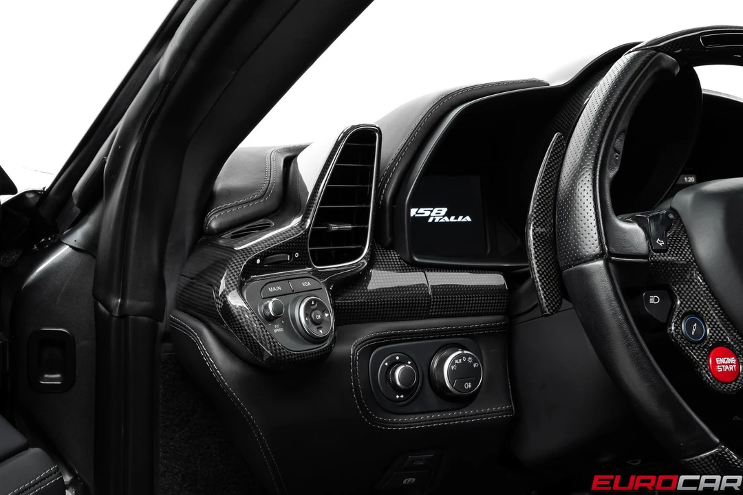 2014 Ferrari 458 Italia - Image 28 of 31