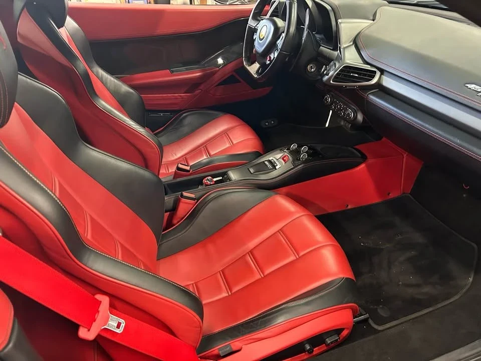 2014 Ferrari 458 Italia - Image 13 of 15
