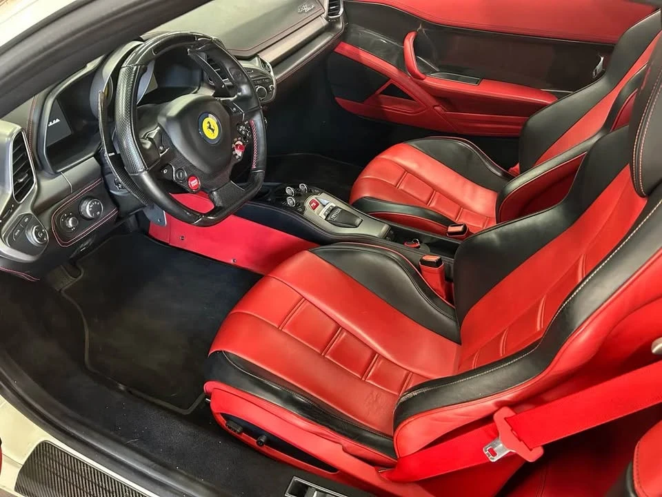 2014 Ferrari 458 Italia - Image 10 of 15