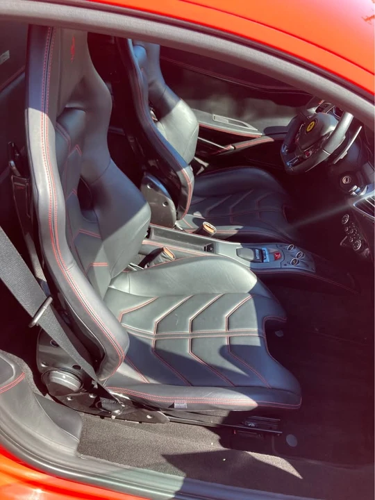 2014 Ferrari 458 Italia - Image 7 of 8