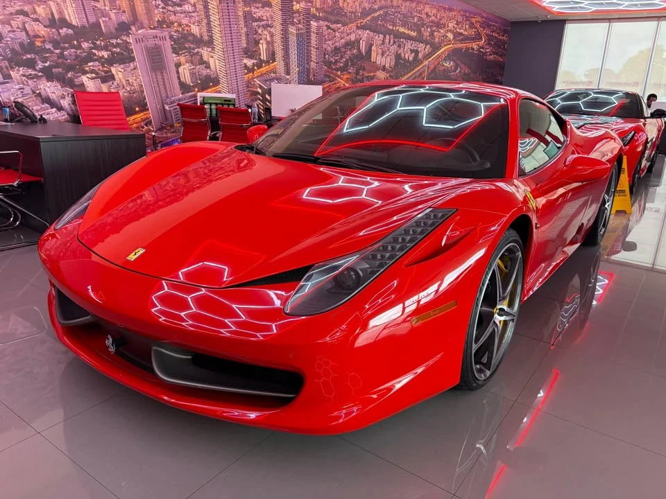 2014 Ferrari 458 Italia - Image 4 of 5