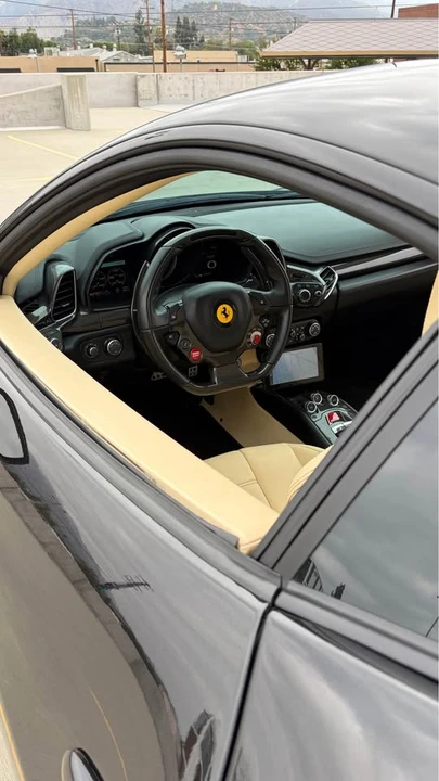 2014 Ferrari 458 Italia - Image 6 of 11