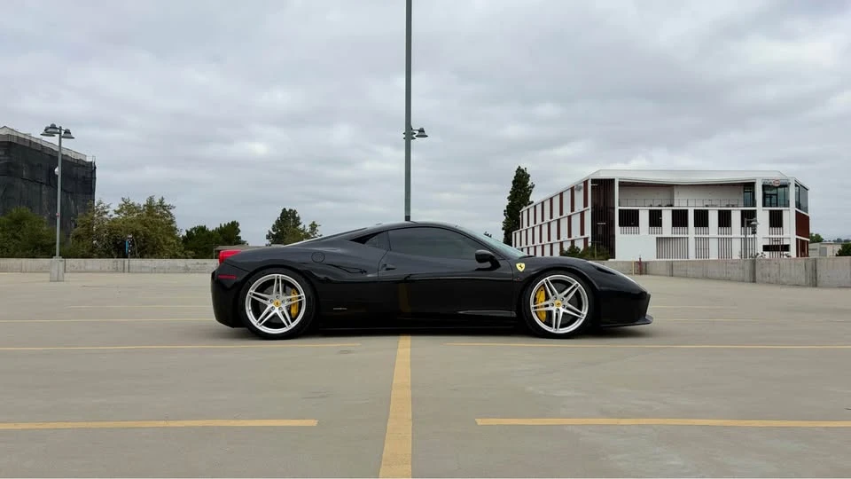 2014 Ferrari 458 Italia - Image 9 of 11
