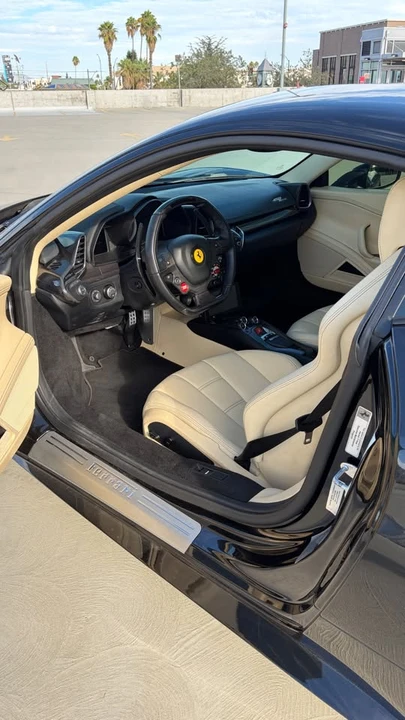 2014 Ferrari 458 Italia - Image 13 of 16