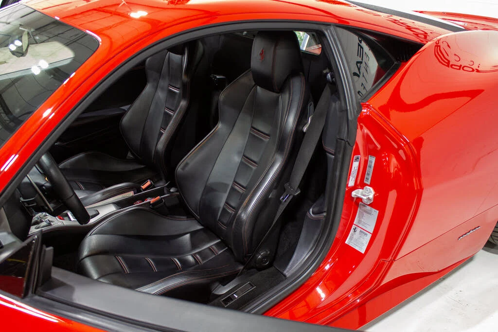 2014 Ferrari 458 Italia - Image 28 of 31