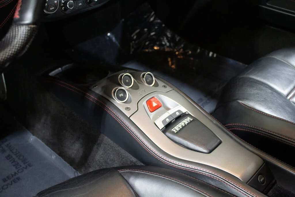 2014 Ferrari 458 Italia - Image 26 of 31
