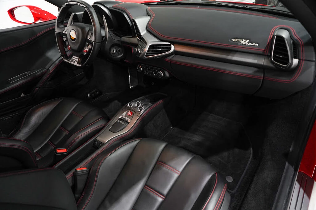 2014 Ferrari 458 Italia - Image 16 of 31